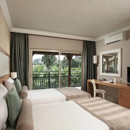 Paloma Oceana 5* シダ
